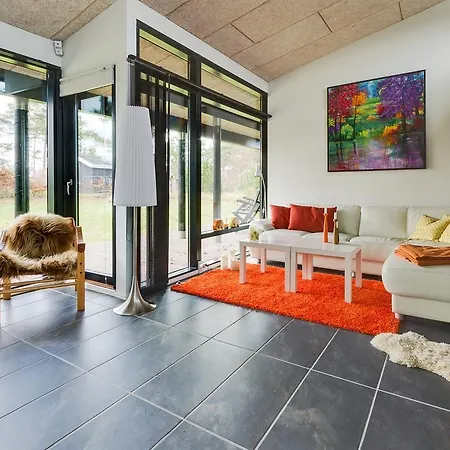 Three-bedroom Holiday In