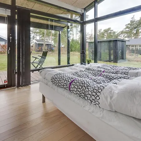 Three-bedroom Holiday In Hals